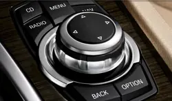 BMW 7 Series (2012)730