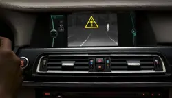 BMW 7 Series (2012)730