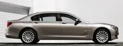 BMW 7 Series (2012)730