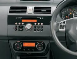 Maruti Swift (2010)0