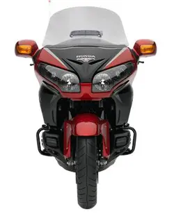 2015 Honda Gold Wing Front View 2