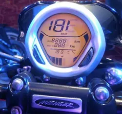 2018 Bajaj Avenger 220 Street Digital Console