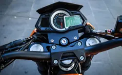 Benelli TNT 300 Instrument Console