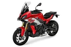 BMW S1000XR Front 3-Quarter