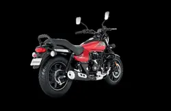 Bajaj Avenger 160 Rear 3-Quarter View