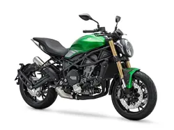Benelli 752S Front 3-Quarter View