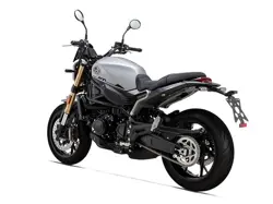 Benelli Leoncino 800 Rear 3-Quarter View