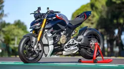 Ducati Streetfighter V4 SP Front 3-Quarter View