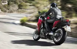 Honda VFR1200F Official Image 3