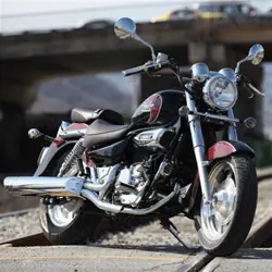 Hyosung GV125C Front 3-Quarter