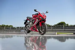 Honda CBR650R Front 3-Quarter View