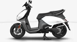 Hero Vida V1 Plus Side View