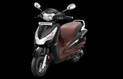 Hero Destini Platinum Edition Front 3-Quarter View