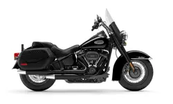 Harley Davidson Heritage Classic in Vivid Black Colour