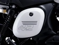 Jawa 42 Ver 2.1 Sirius White Close-Up Shot