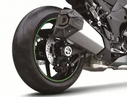 Kawasaki Ninja 1000SX Exhaust & Tyre