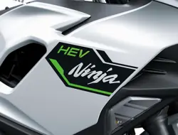 Kawasaki Ninja 7 Hybrid Close-Up Shot