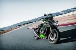 Kawasaki Z H2 SE Action Shot 1