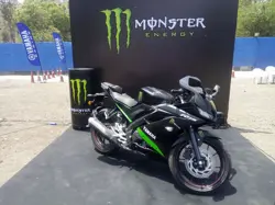 R15 V3 Monster Energy Edition