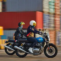 Royal Enfield Interceptor 650 Action Shot 1
