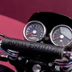 Royal Enfield Interceptor 650 Cali Green Instrument Console