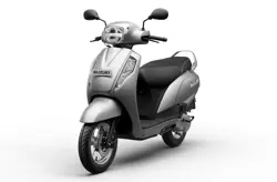Suzuki Access 125 Front 3-Quarter View