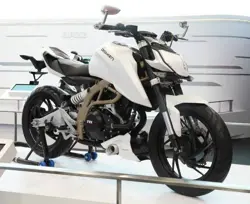 TVS Draken Front 3-Quarter