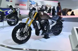 TVS Zeppelin Front 3-Quarter View