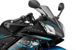 Yamaha YZF-R15 Version 2.0 Streaking Cyan Close-up