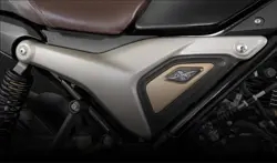 Hero Mavrick 440 Closeup Shot