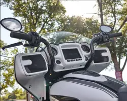 Indian Chieftain Dark Horse Audio System