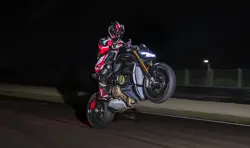 Ducati Streetfighter V4 S Action Shot 1