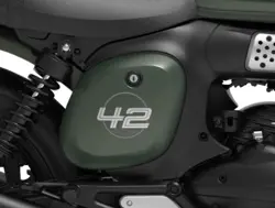 Jawa 42 FJ Aurora Green Matte (Alloy) Closeup Shot