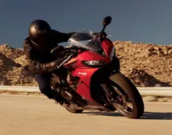 Triumph Daytona 660 Action Shot 1