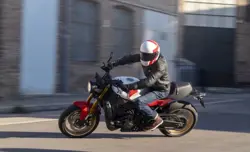 Yamaha XSR900 Action Shot
