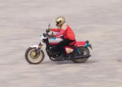 Royal Enfield Shotgun ICON Edition Action Shot