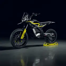 Ultraviolette Shockwave Front 3-Quarter View