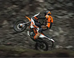 ktm-390-adventure-r-4496-9368