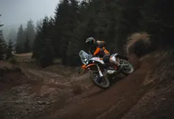 ktm-390-adventure-r-4496-1795