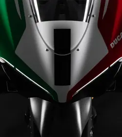 ducati-panigale-v4-tricolore-4514-69