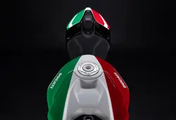 ducati-panigale-v4-tricolore-4514-7359