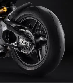 ducati-panigale-v4-tricolore-4514-7383
