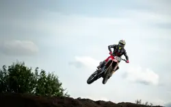 ducati-desmo450-mx-4527-3510