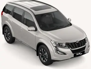 2018 Mahindra XUV500 Pearl White