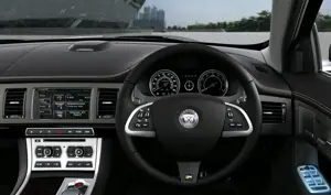 Jaguar XF (2015)