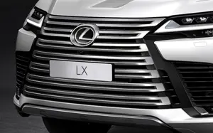 Lexus LX500d