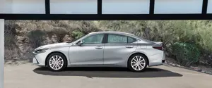 Lexus ES 300h Luxury