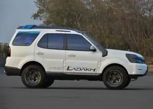 Tata Safari Storme (2016)