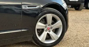 Jaguar XF Portfolio (Petrol)