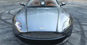 Aston Martin DB11 V8